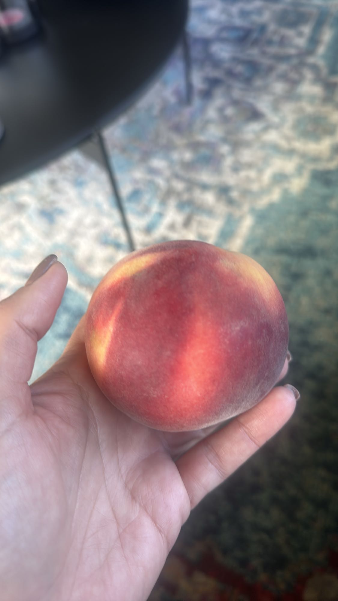 Świeża brzoskwinia