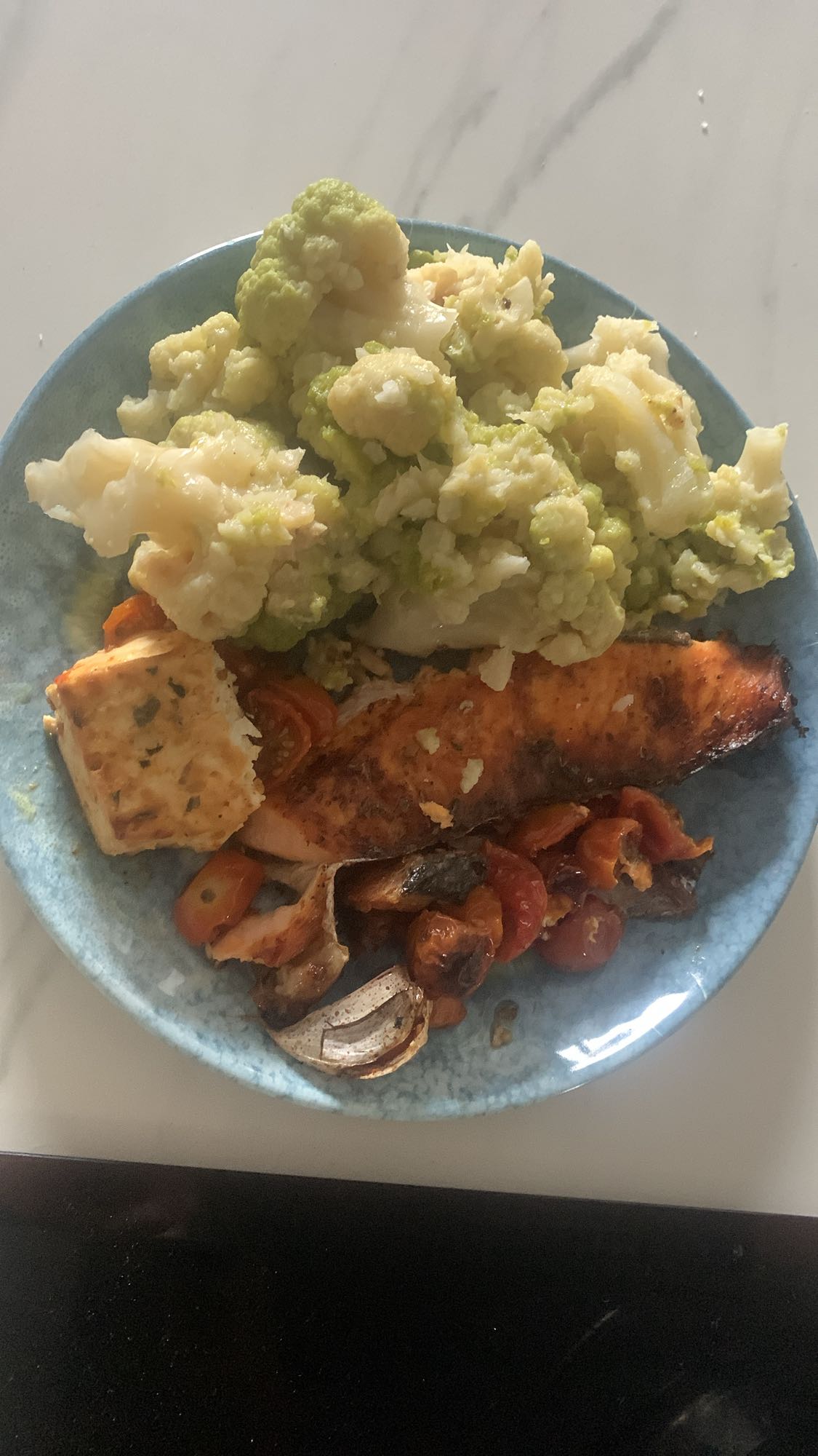 Salmón con verduras