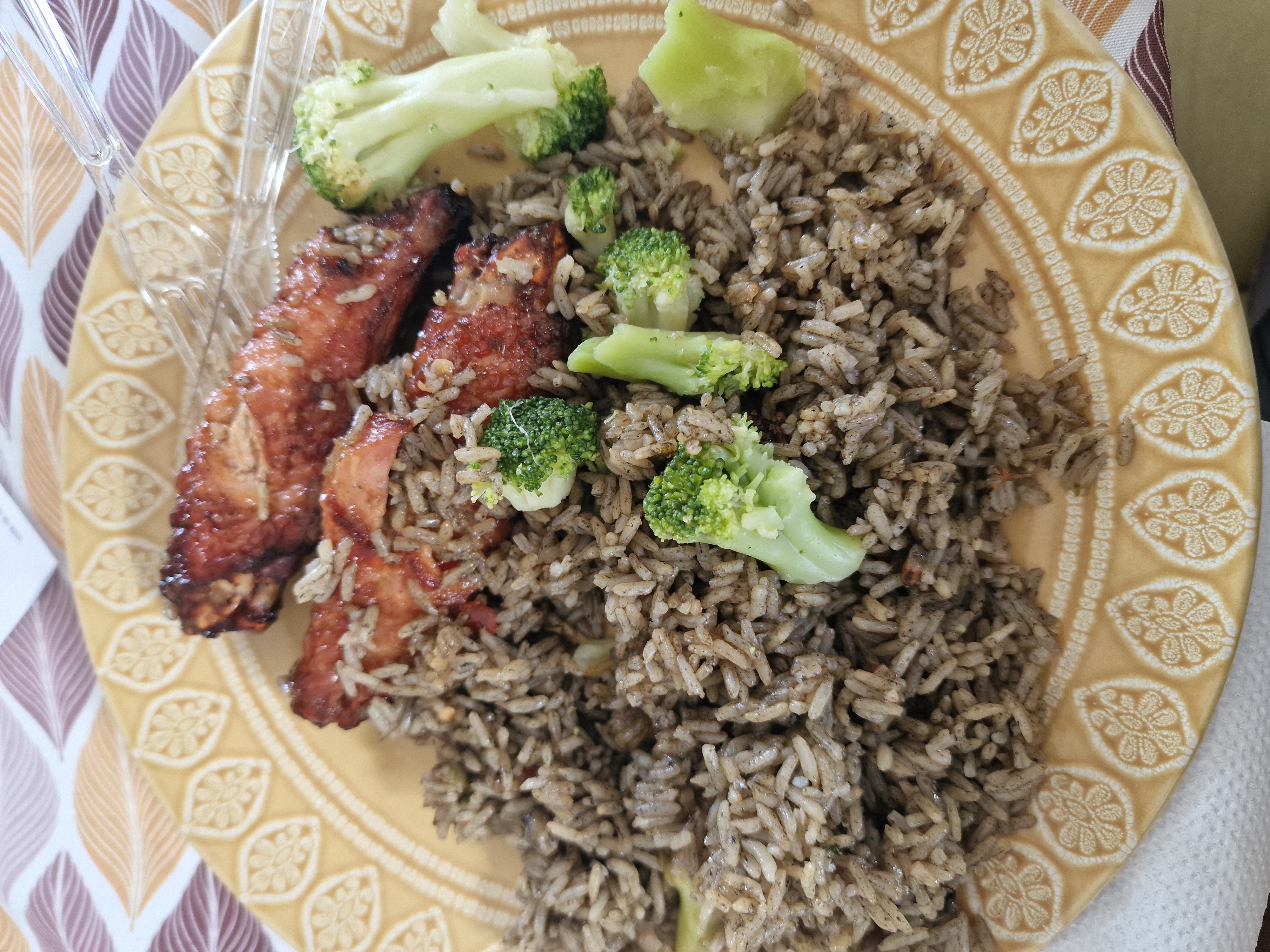 Riz noir, poulet, brocoli