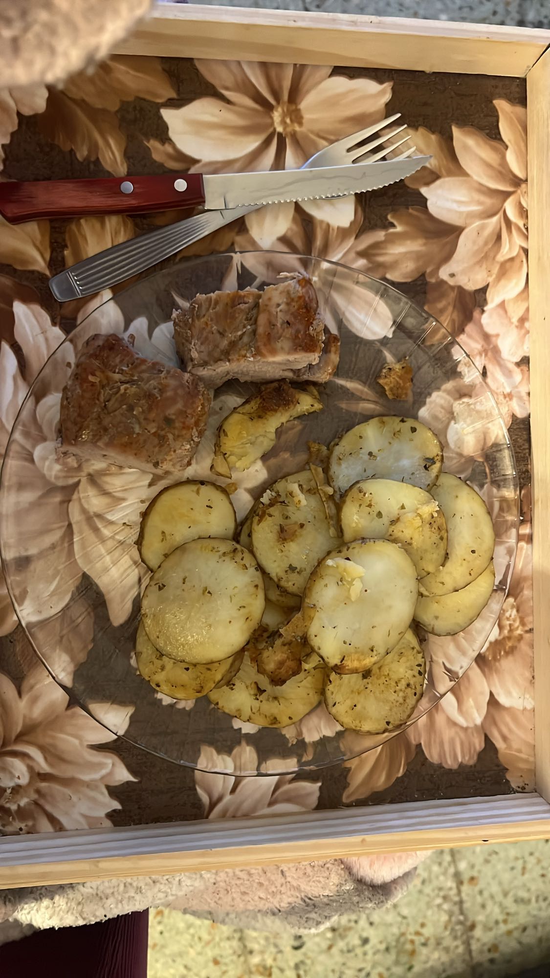 Cerdo con papas al horno