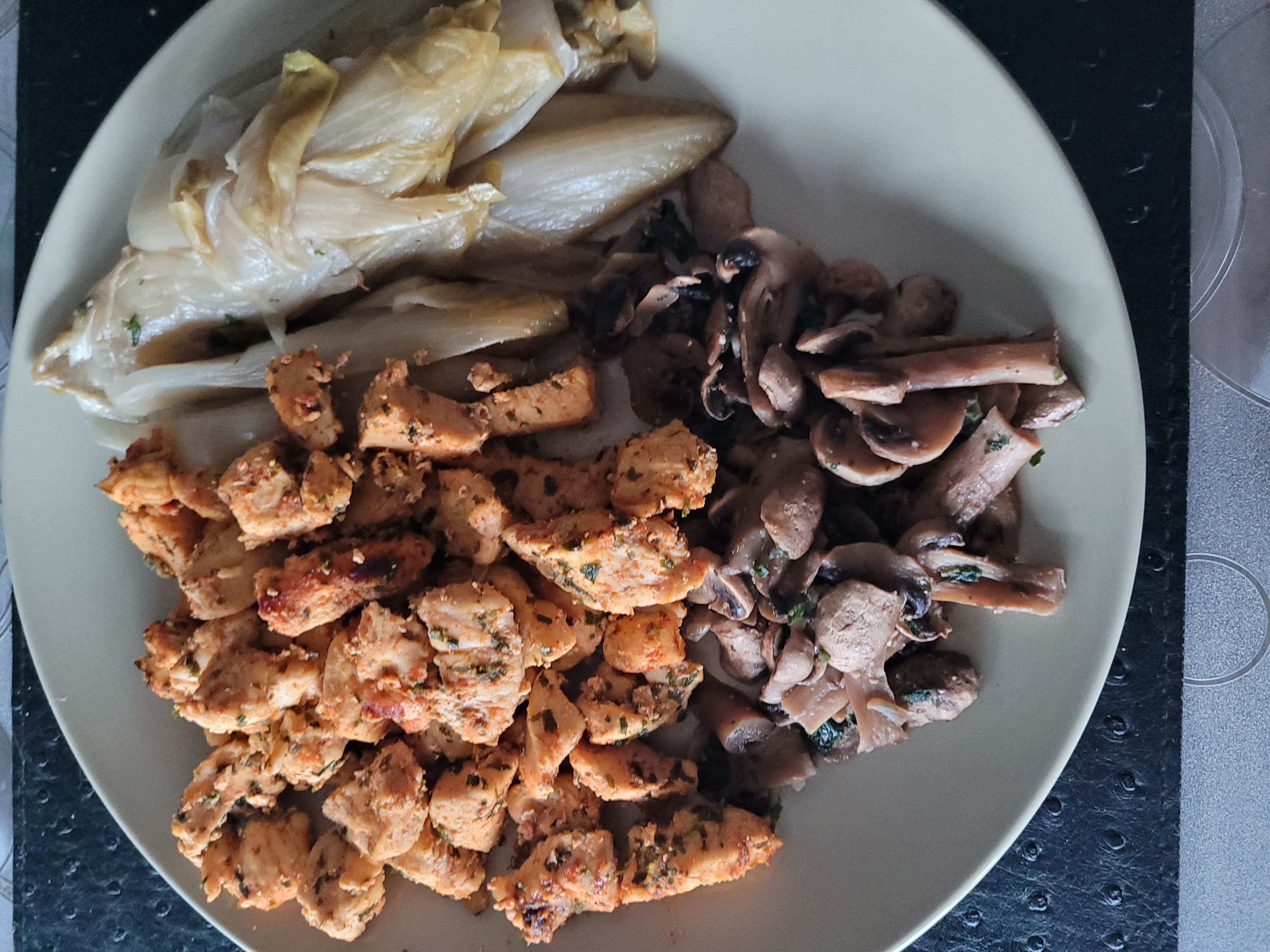 Poulet, champignons, endives