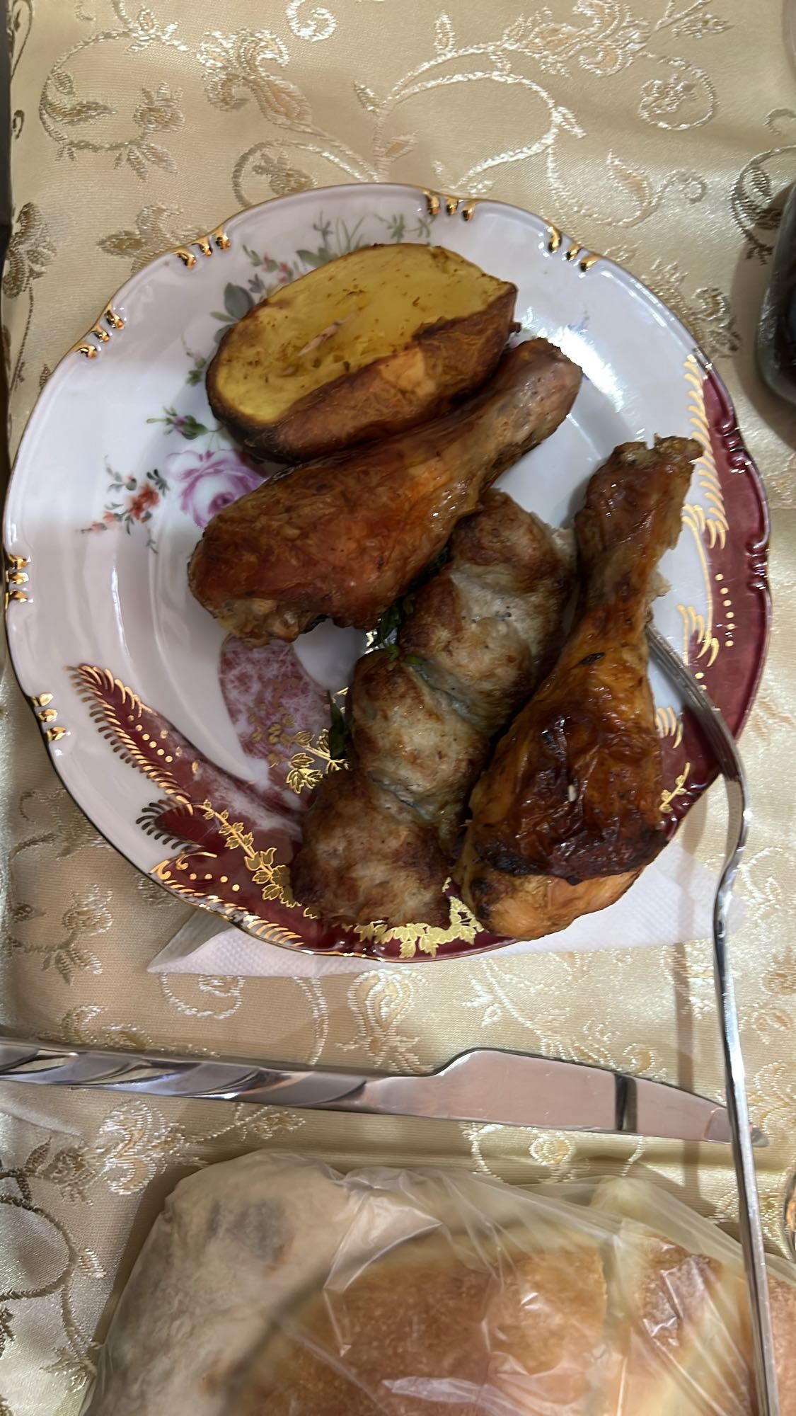 Հավի բուդ և կարտոֆիլ