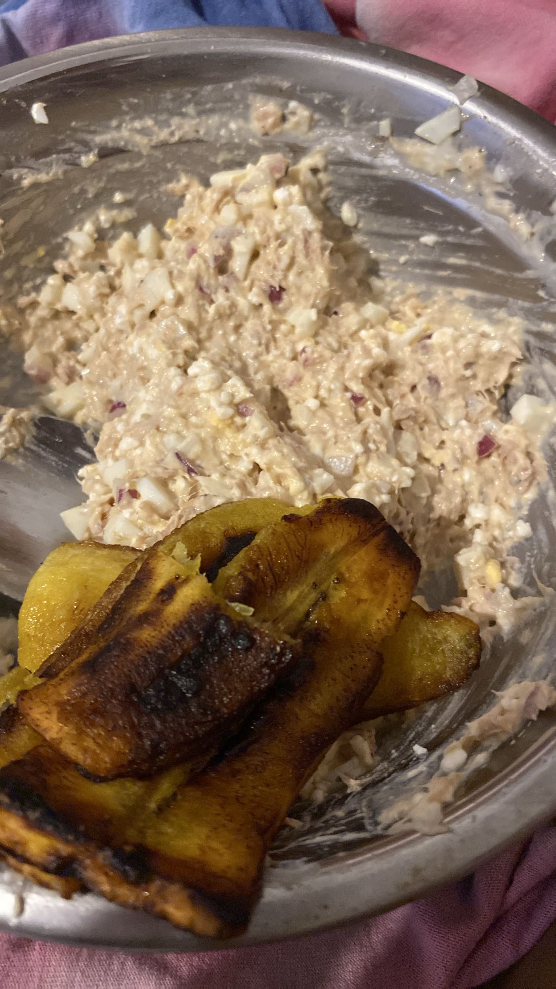 Ensalada de atún y plátano