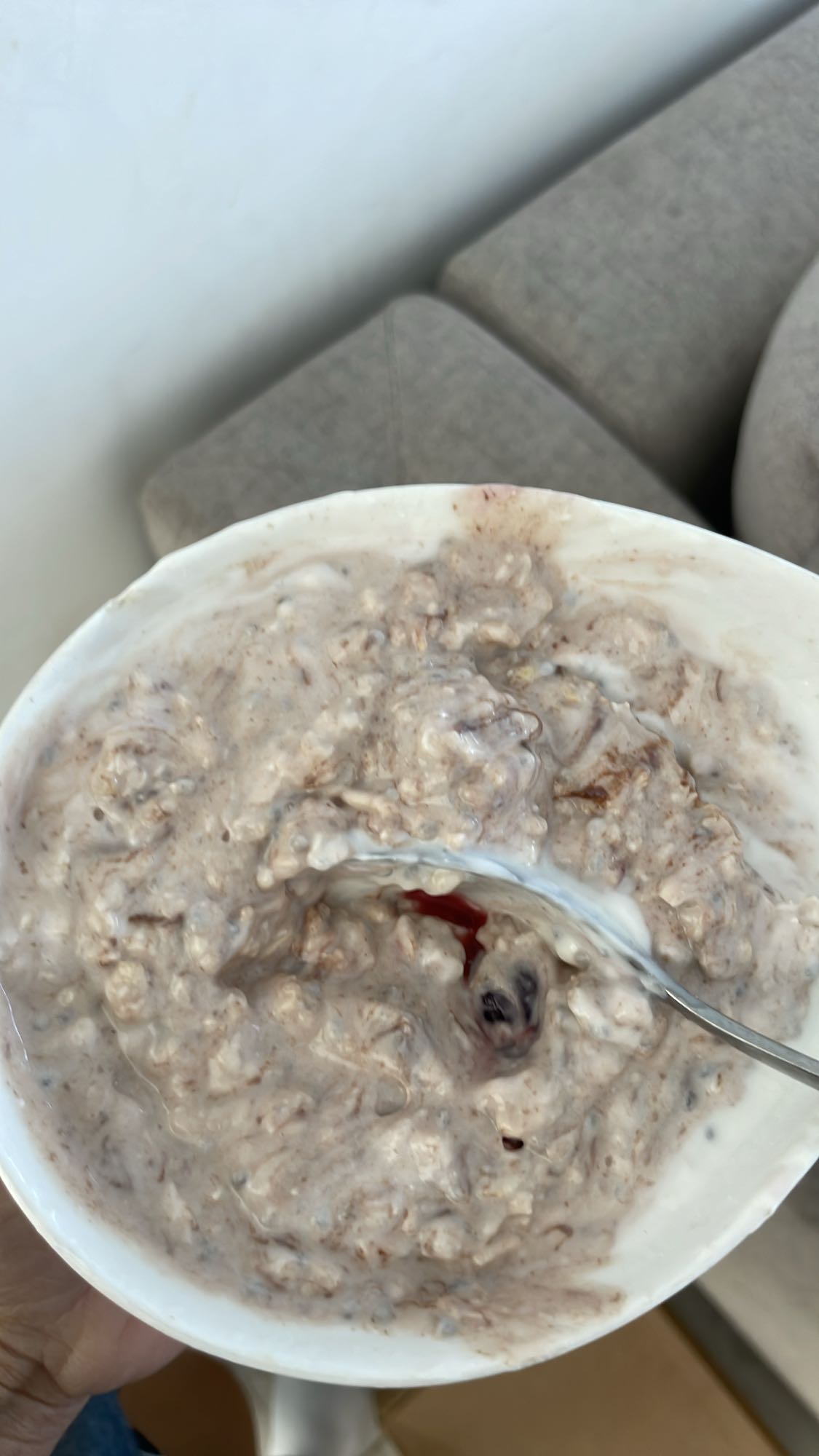 Iaurt cu ovăz și fructe