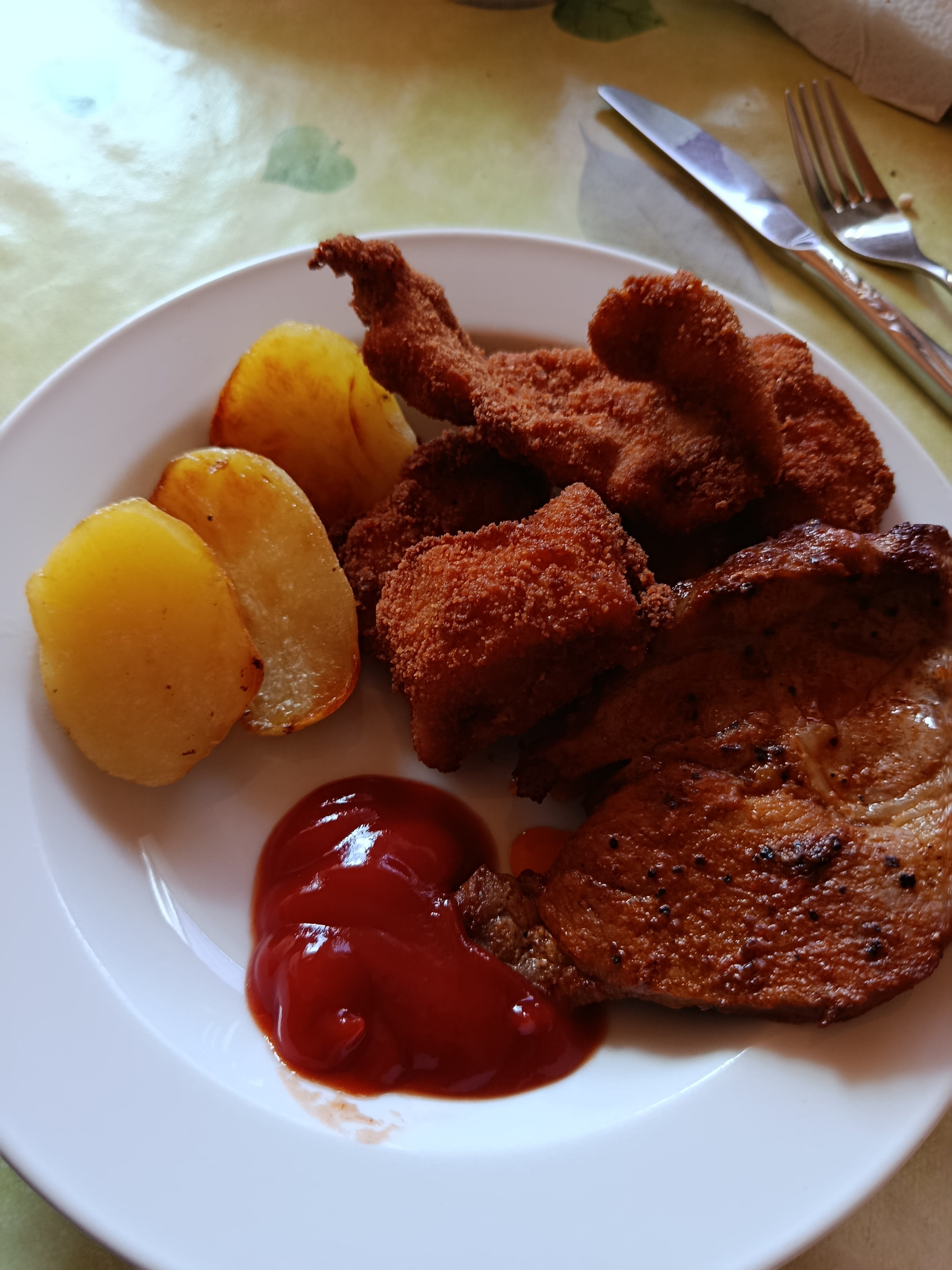 Schnitzel mit Kartoffeln