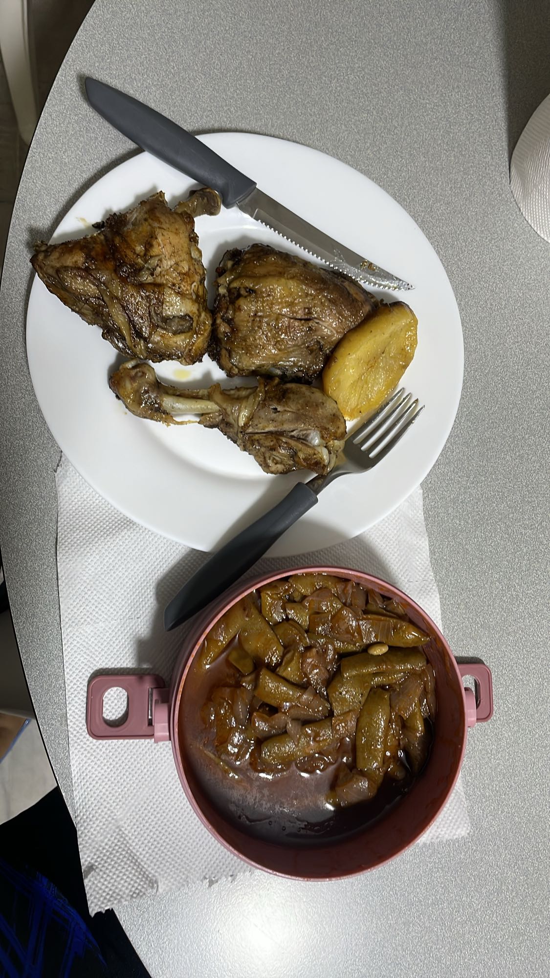 Roast chicken with beans