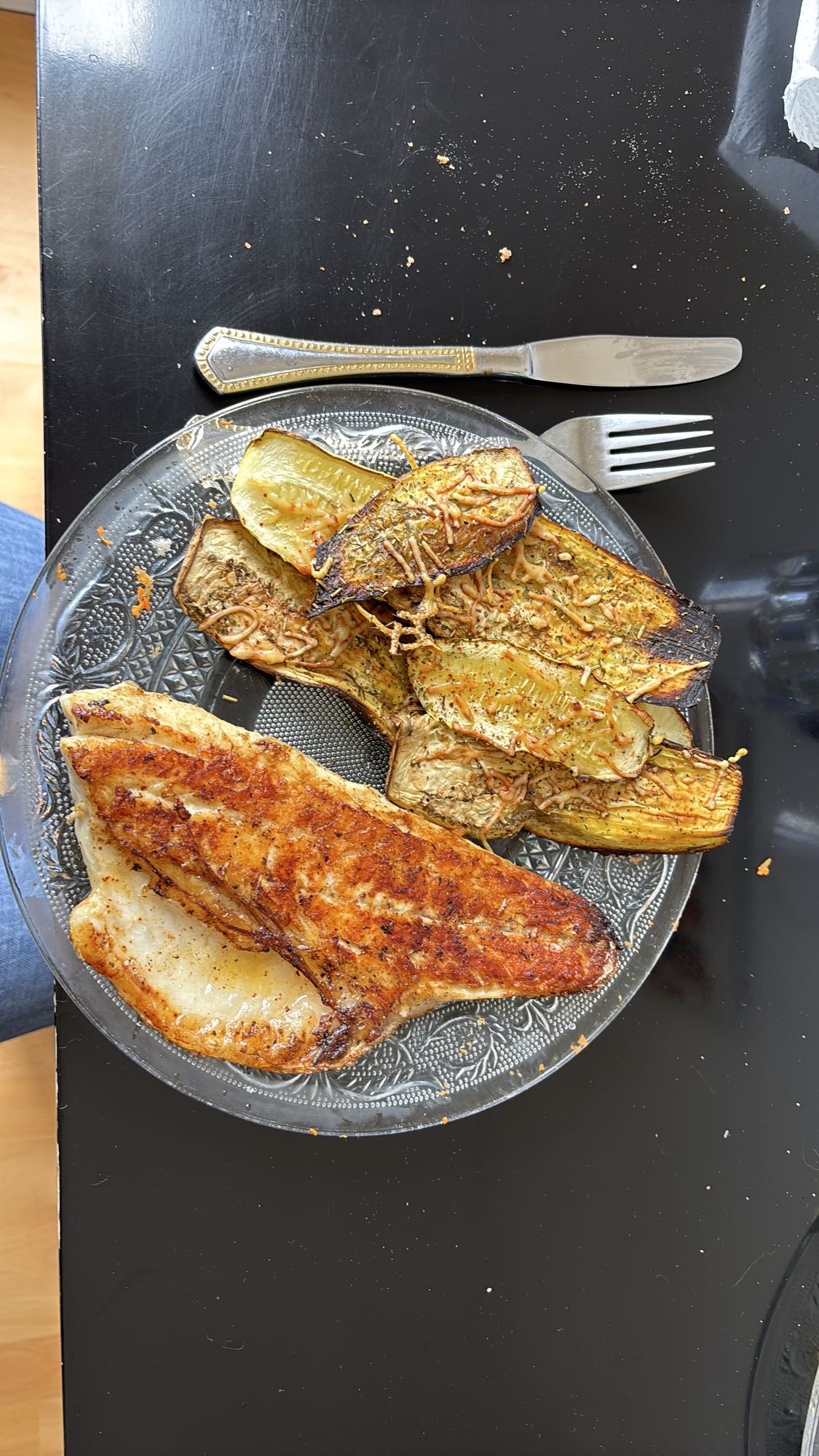 Poisson et légumes grillés