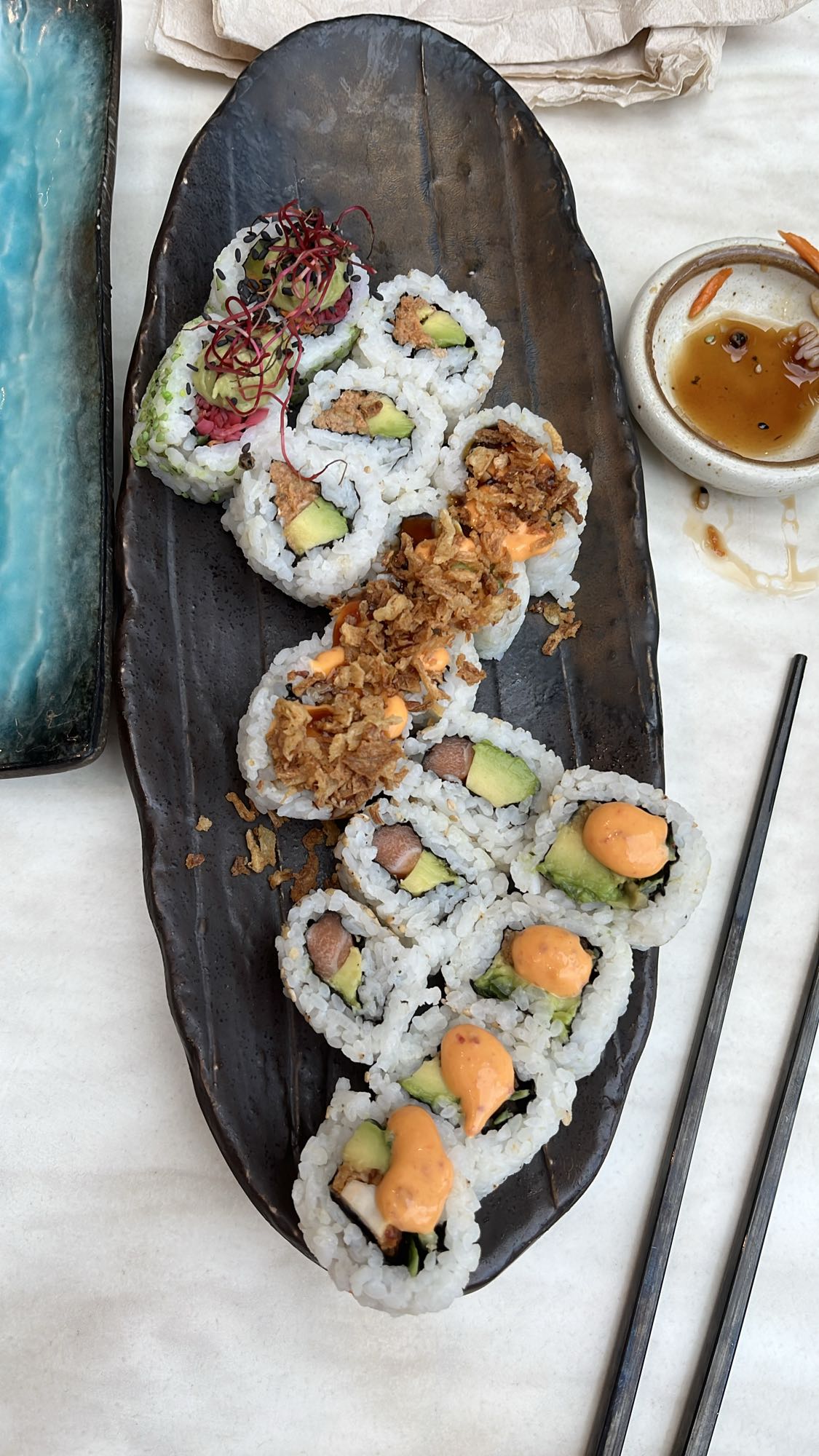 Assortiment de makis sushi