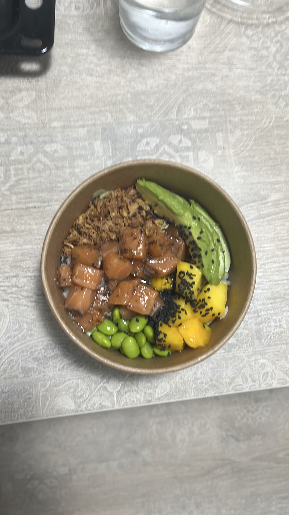 poke bowl de salmón