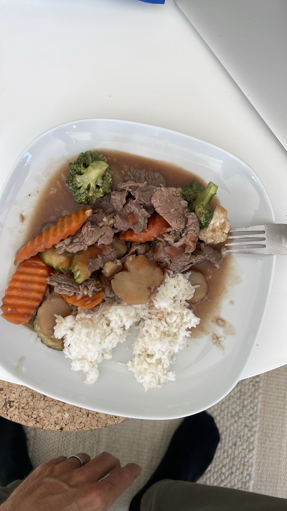 Biff med ris och grönsaker