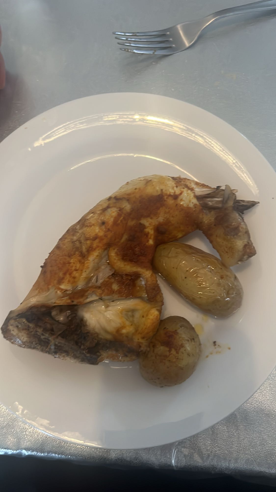 Poulet rôti et pommes