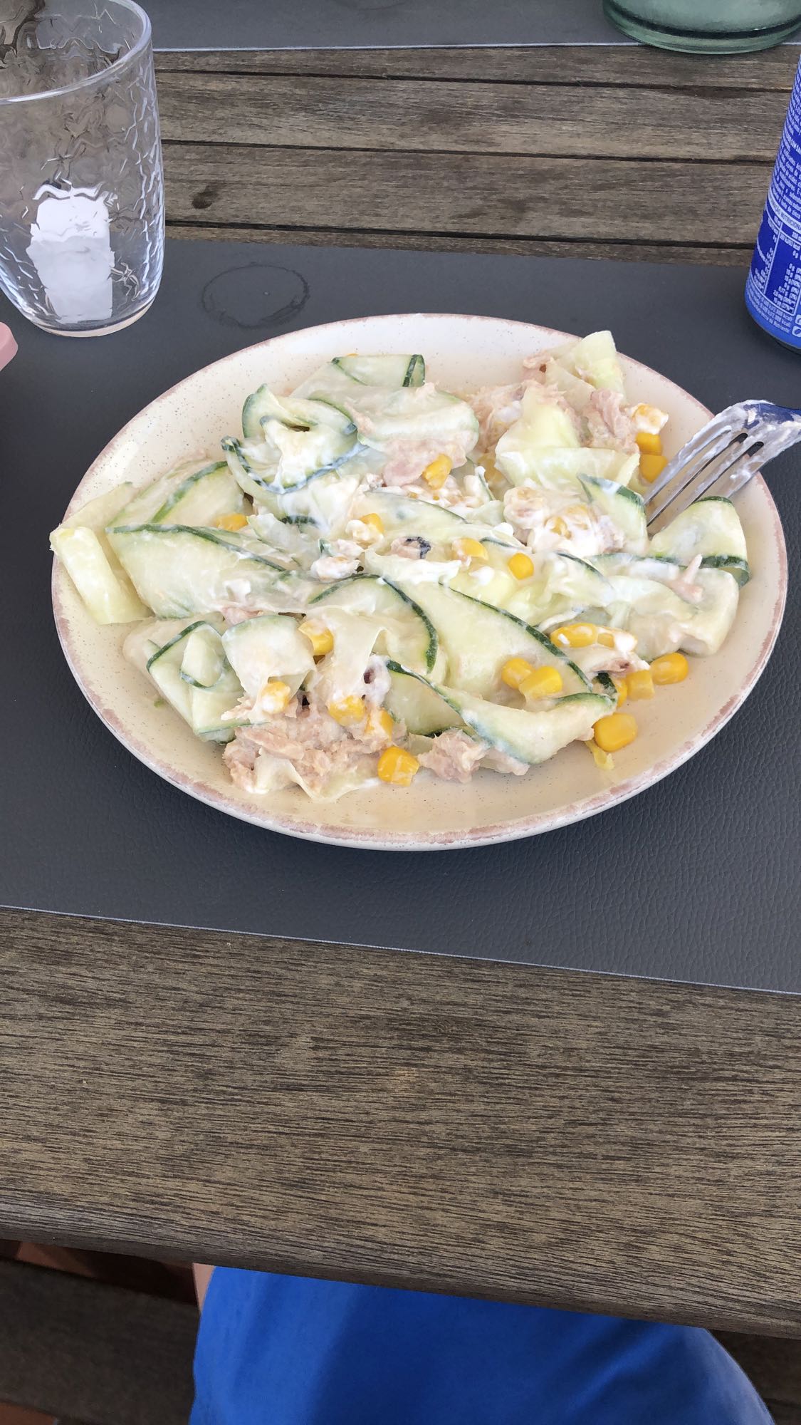 ensalada de atún y pepino
