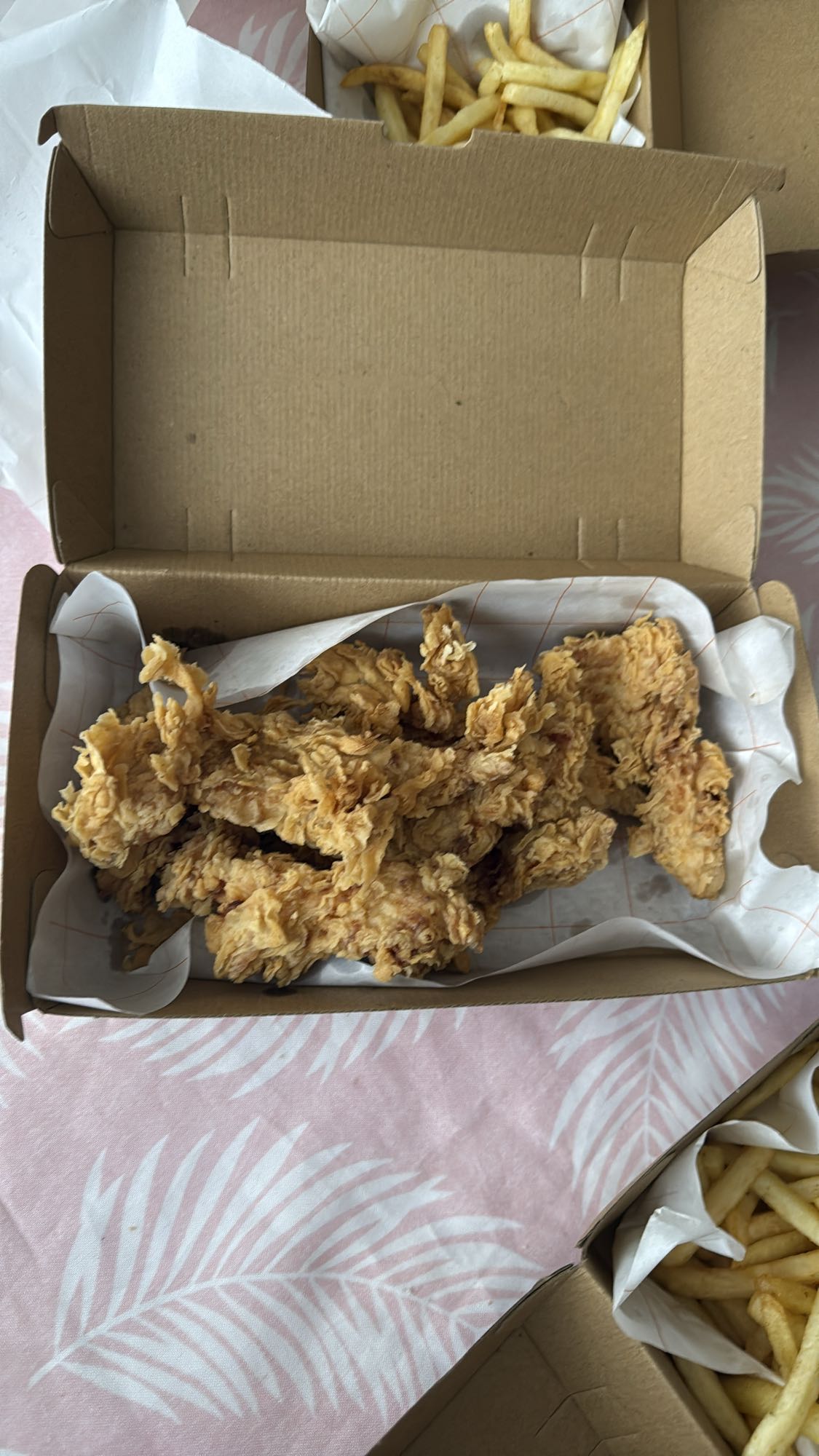 Tenders de poulet et frites