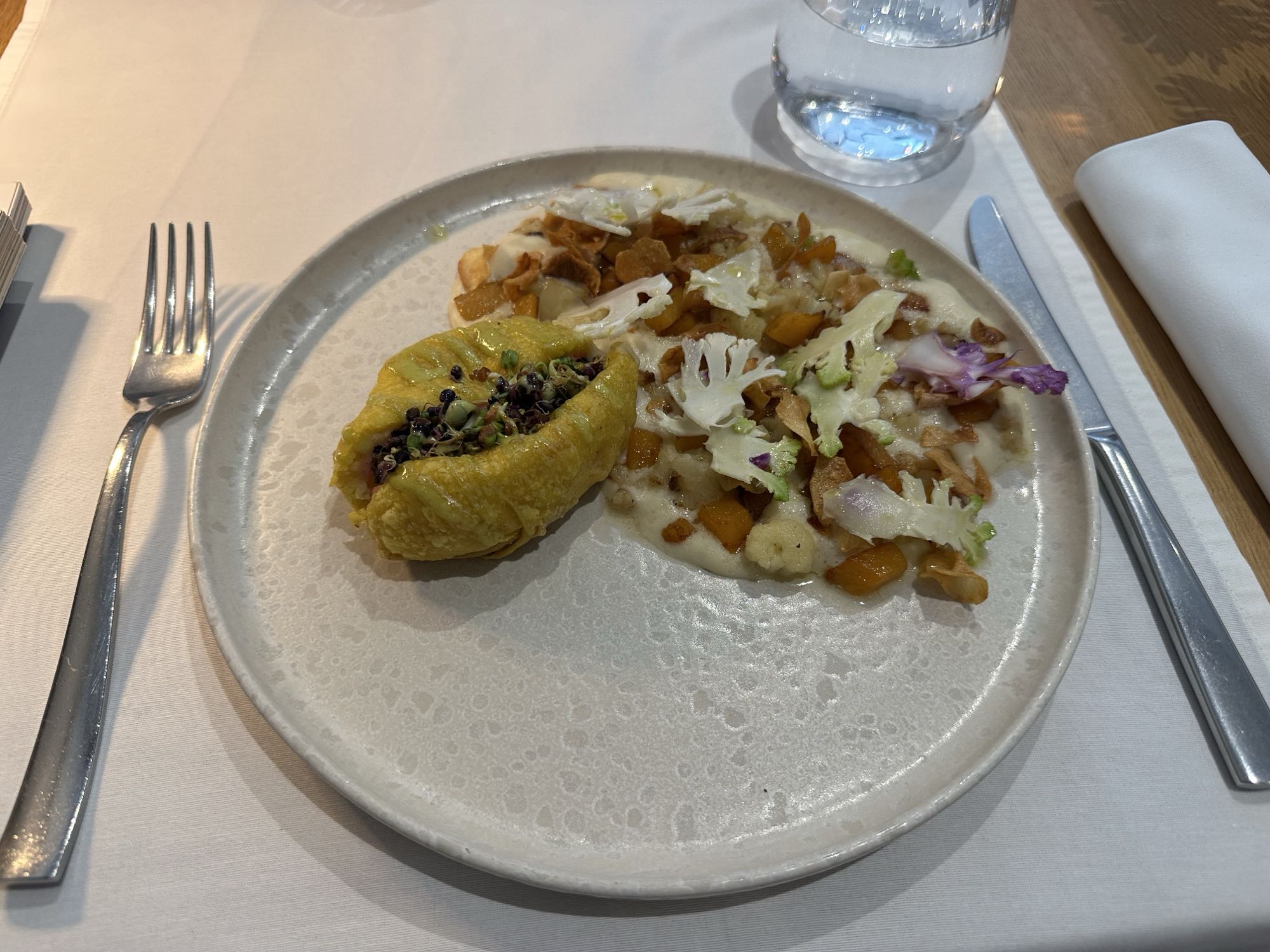 Gefüllte Zucchiniblüte & Gemüse