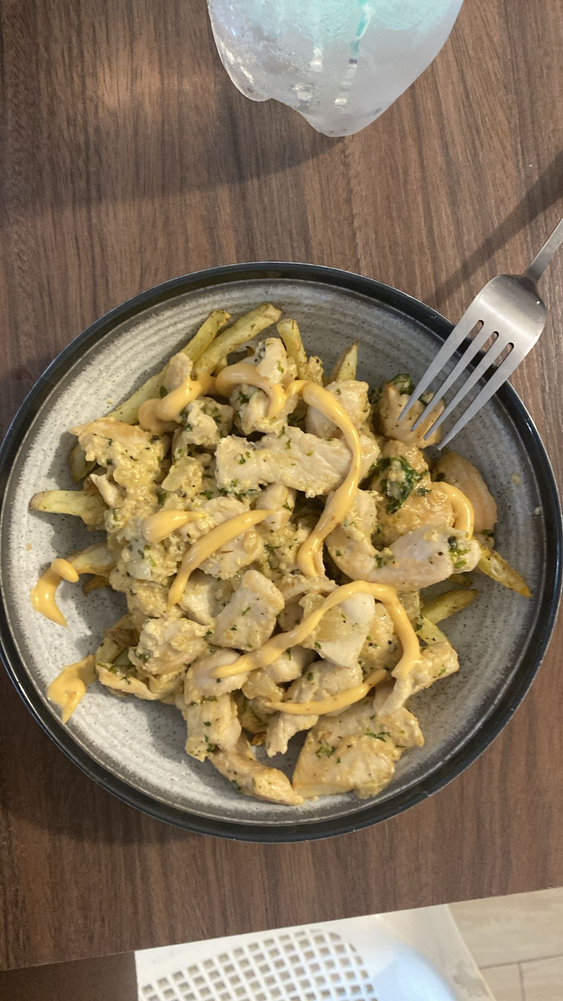 Chicken fries with sauce