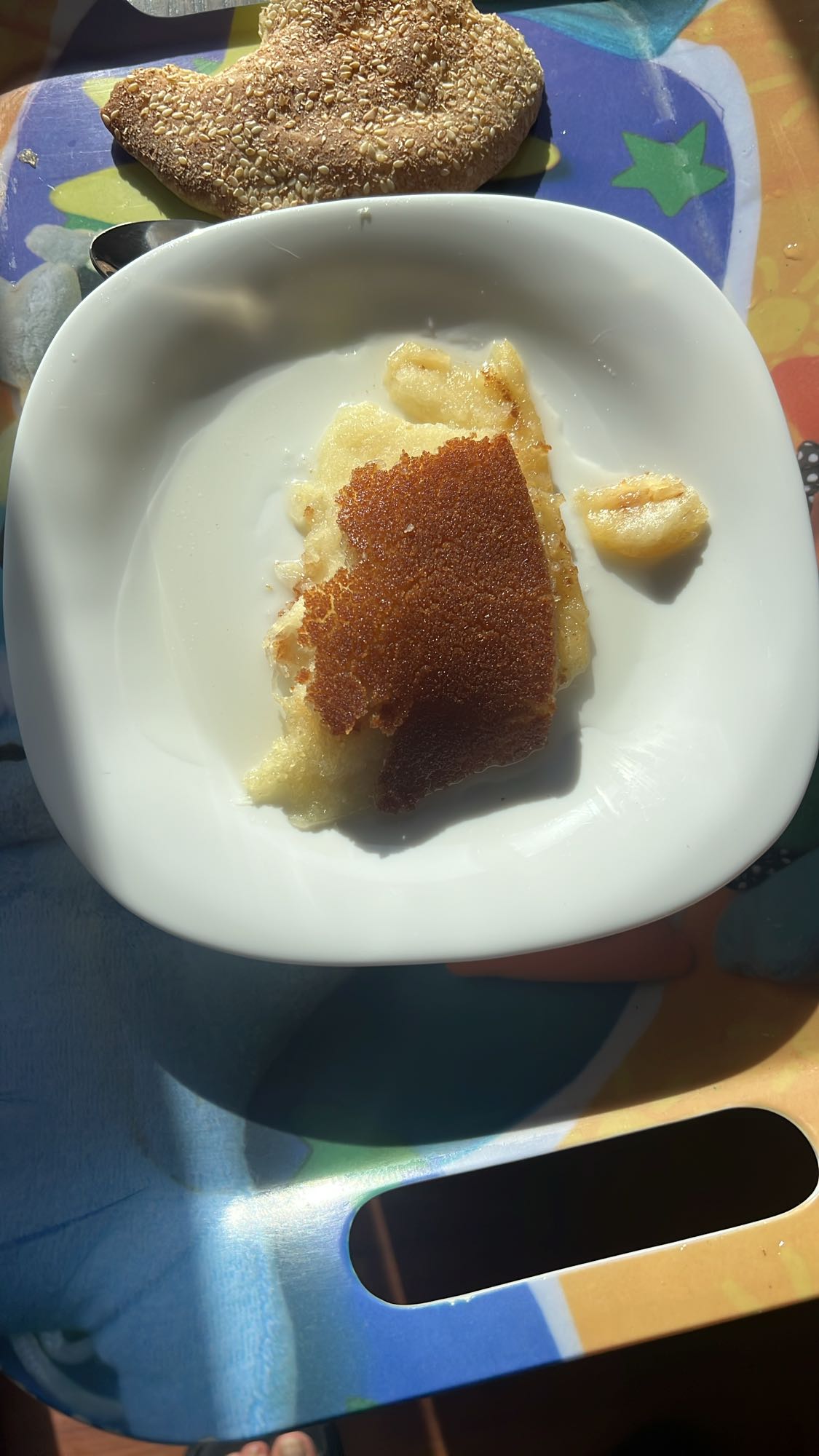 Semolina pudding with bread