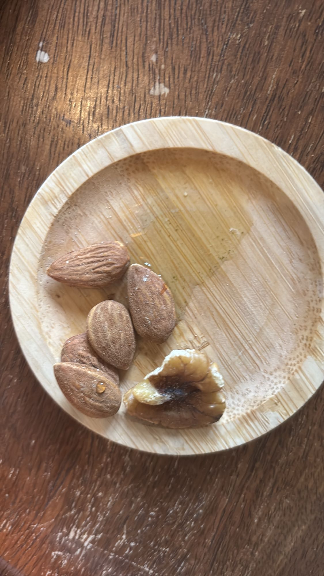 Nötter och torkad frukt