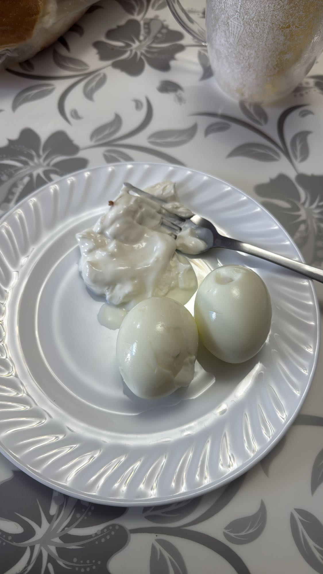 Яйца с йогуртом