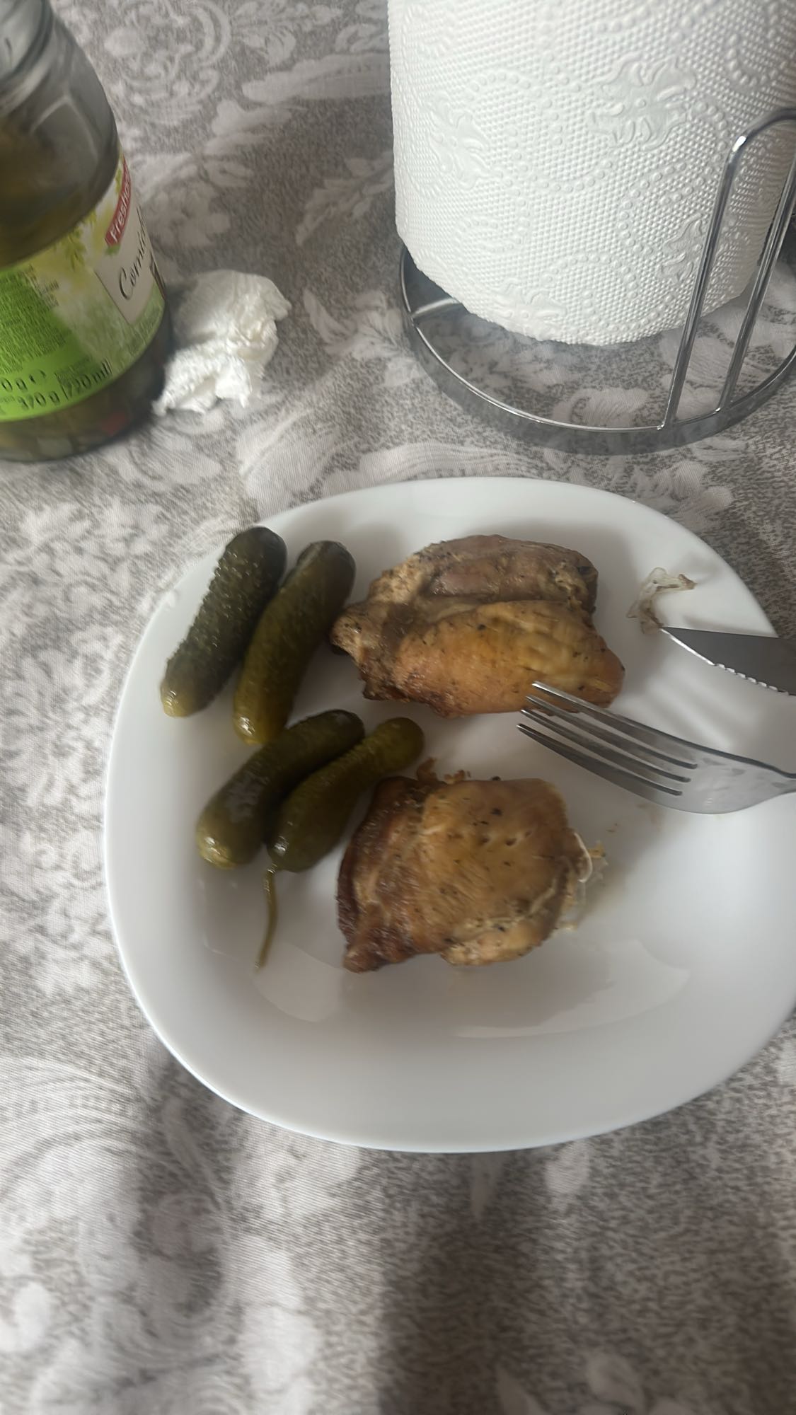 Pui cu castraveți murați