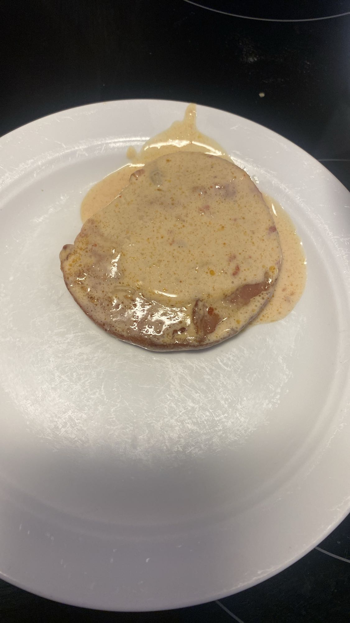 Falukorv med gräddsås