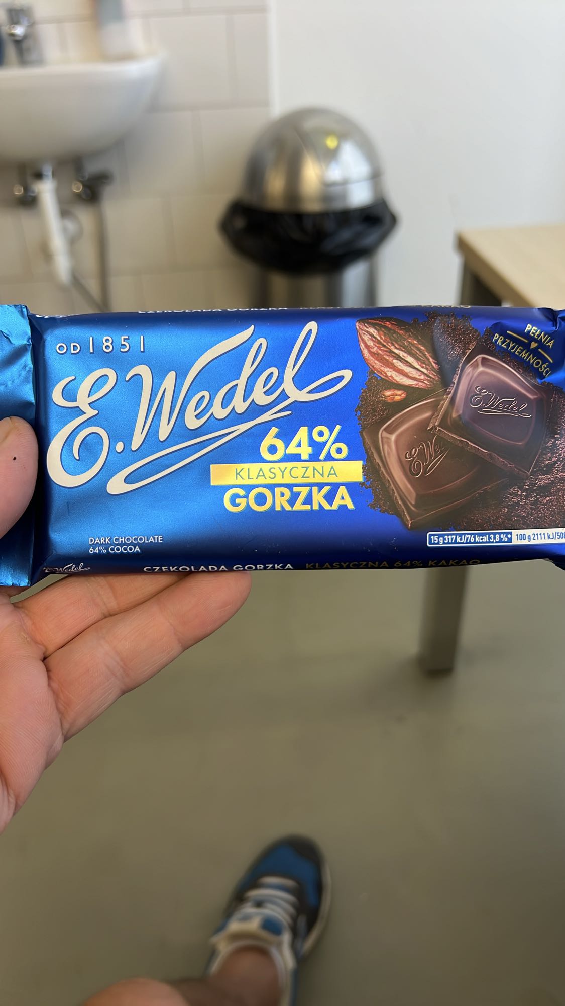 Czekolada gorzka 64%