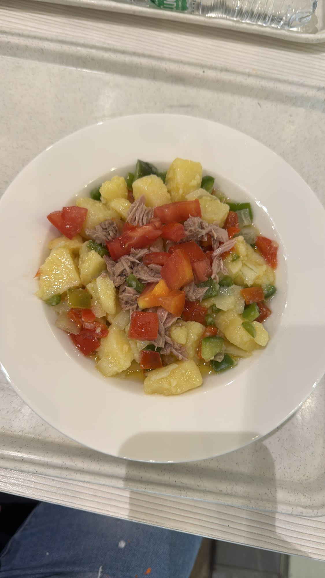 ensalada de patata y atún