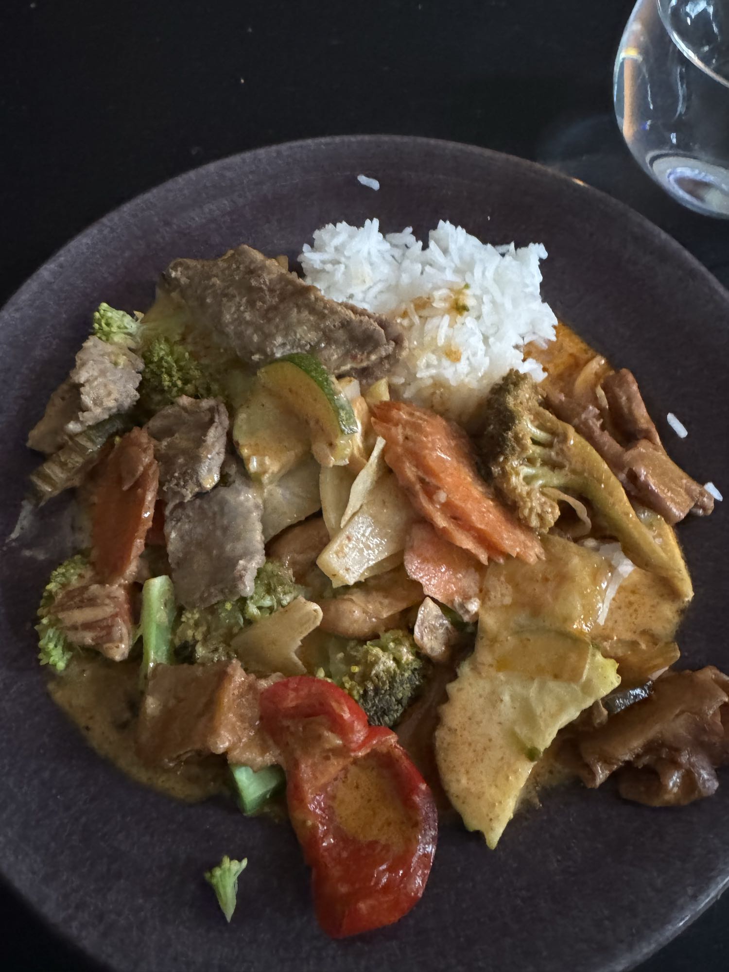 Thailändsk curry med ris