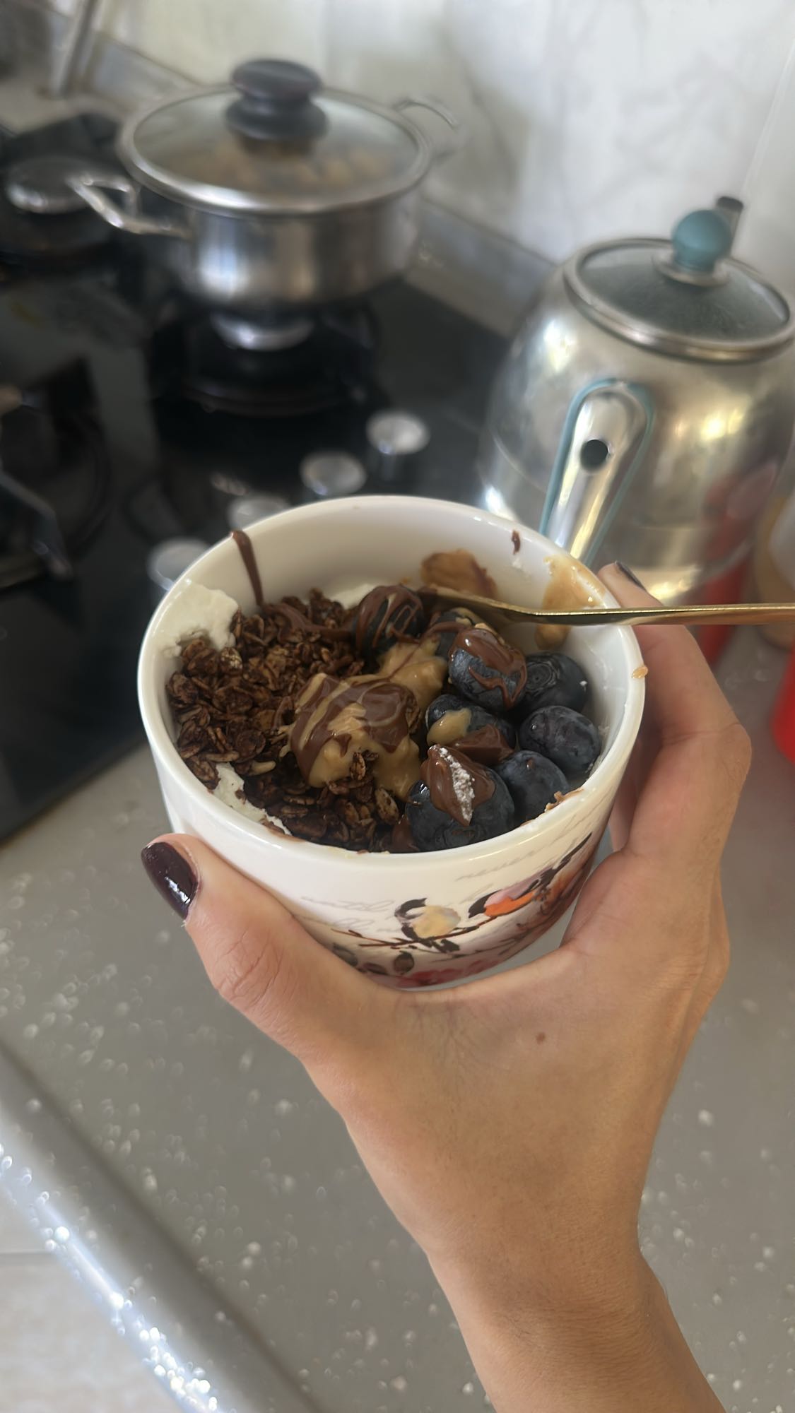 Yogurt Choco Berry Bowl