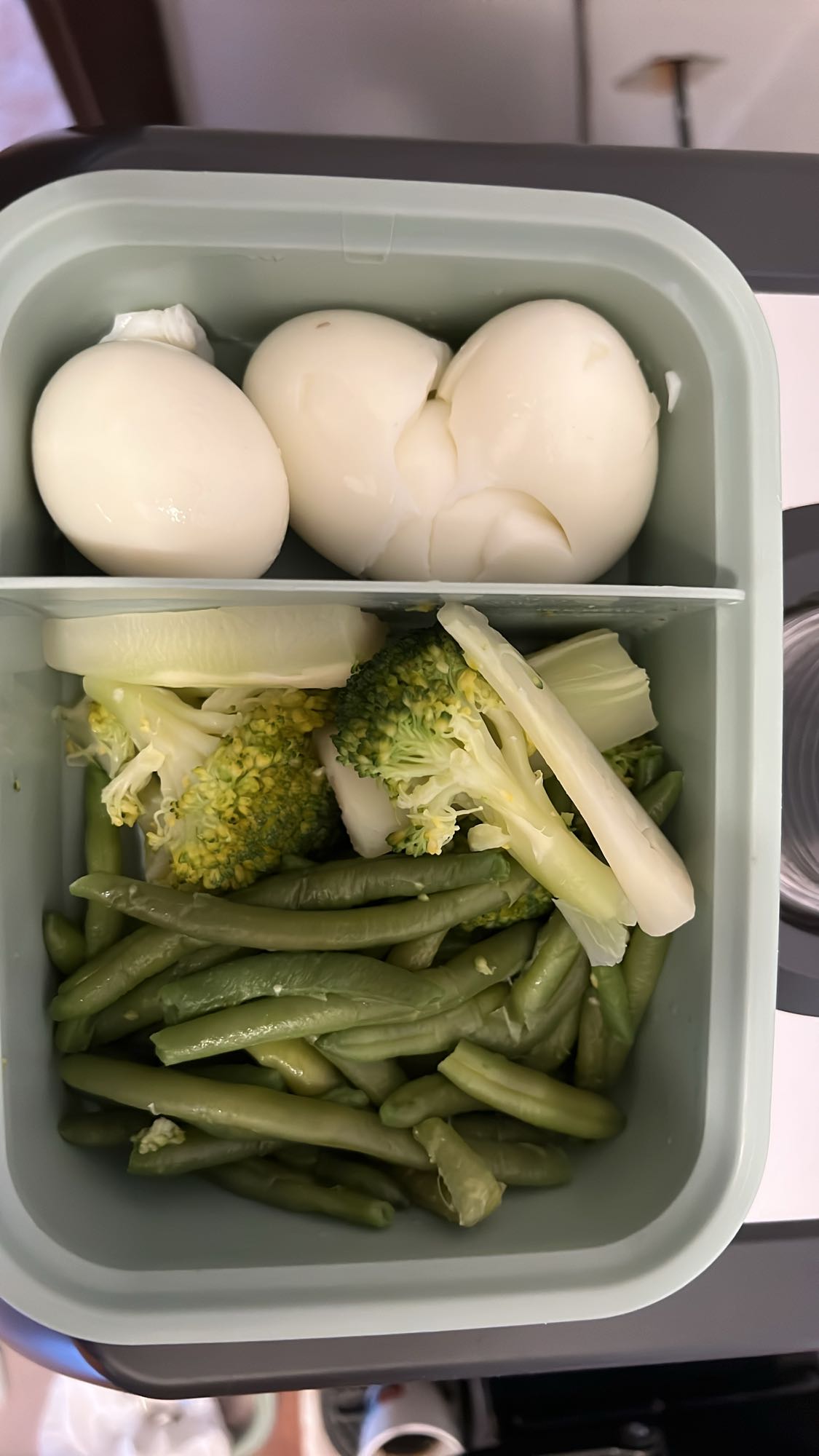 Yumurta ve Sebze Kutusu