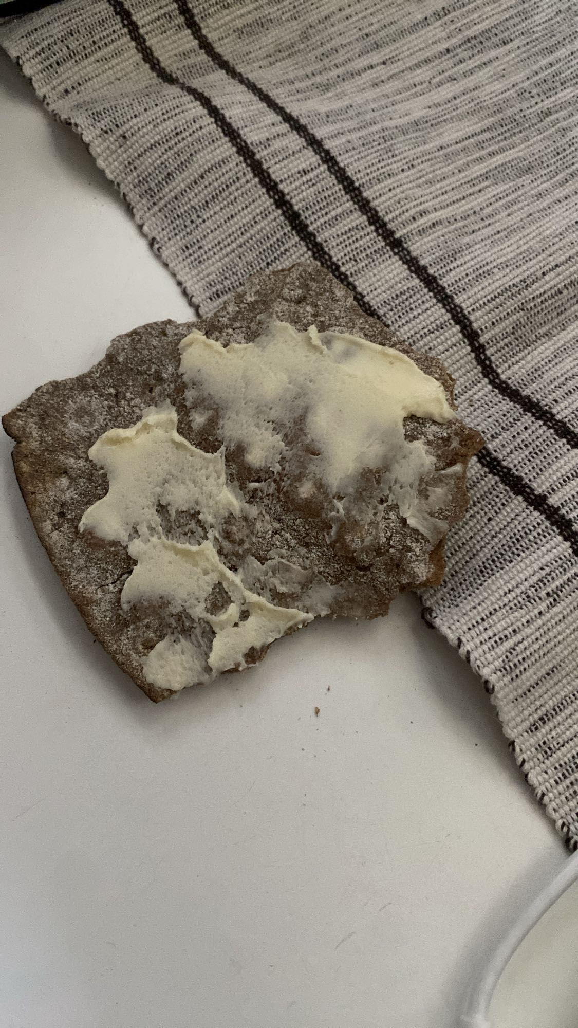 Knäckebröd med smör