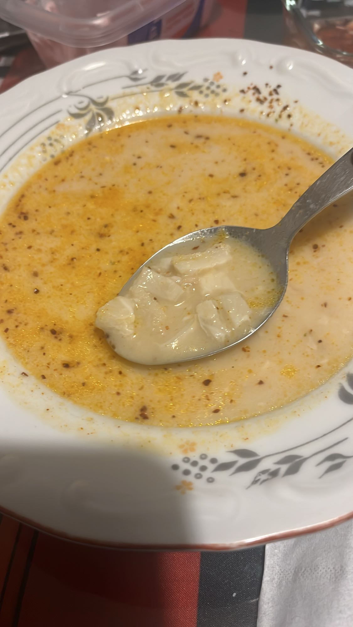 Пилешка супа с масло