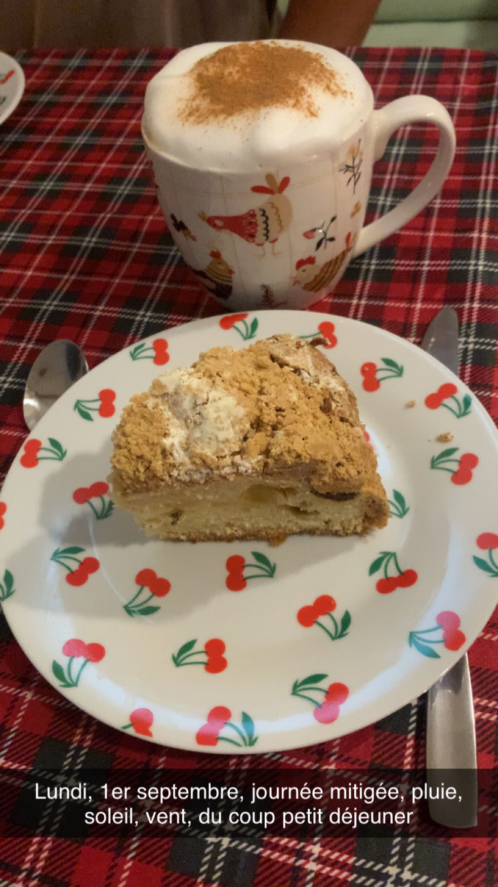 Gâteau et cappuccino