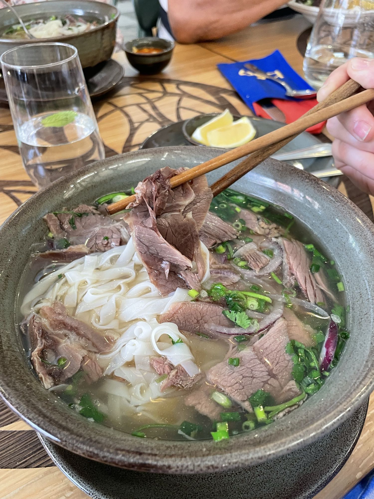 Zupa Pho z wołowiną