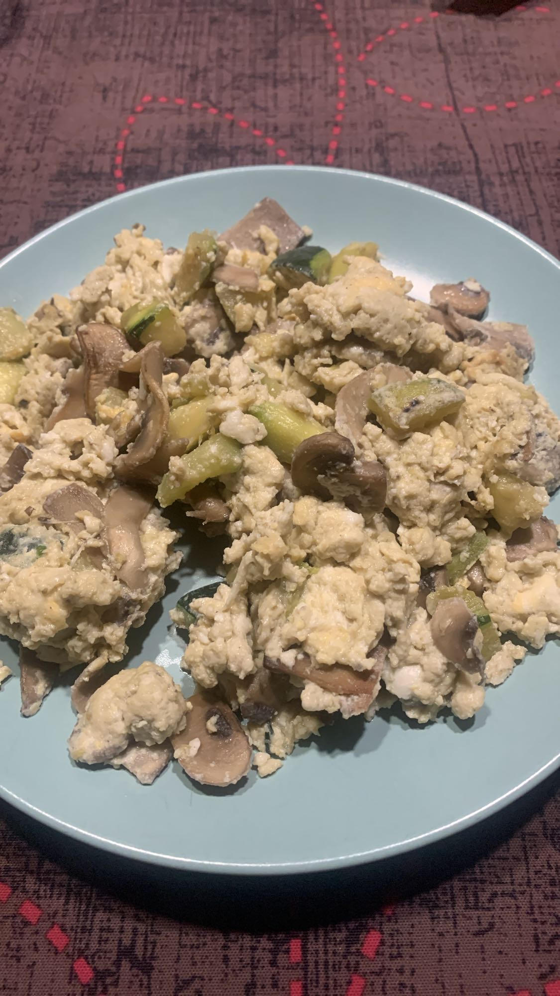 Revuelto de huevo y verduras