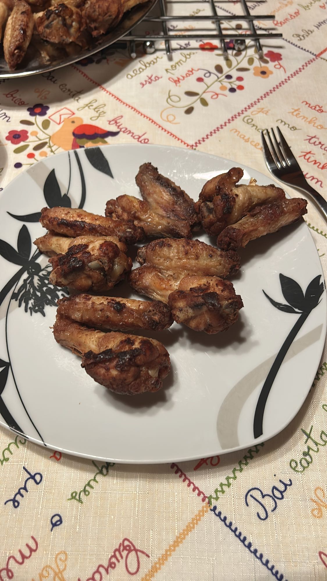 Asas de frango grelhadas