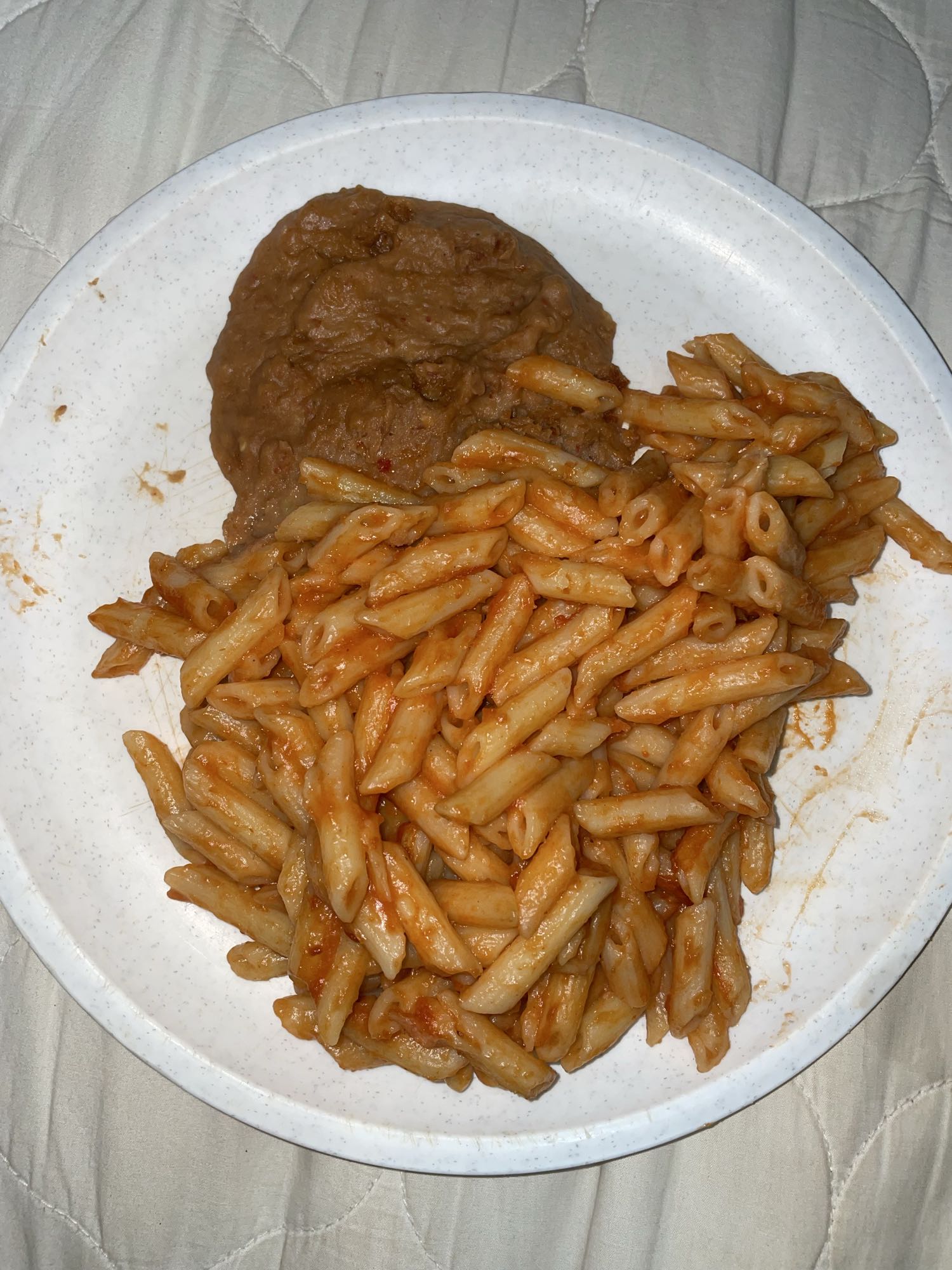 Pasta con frijoles