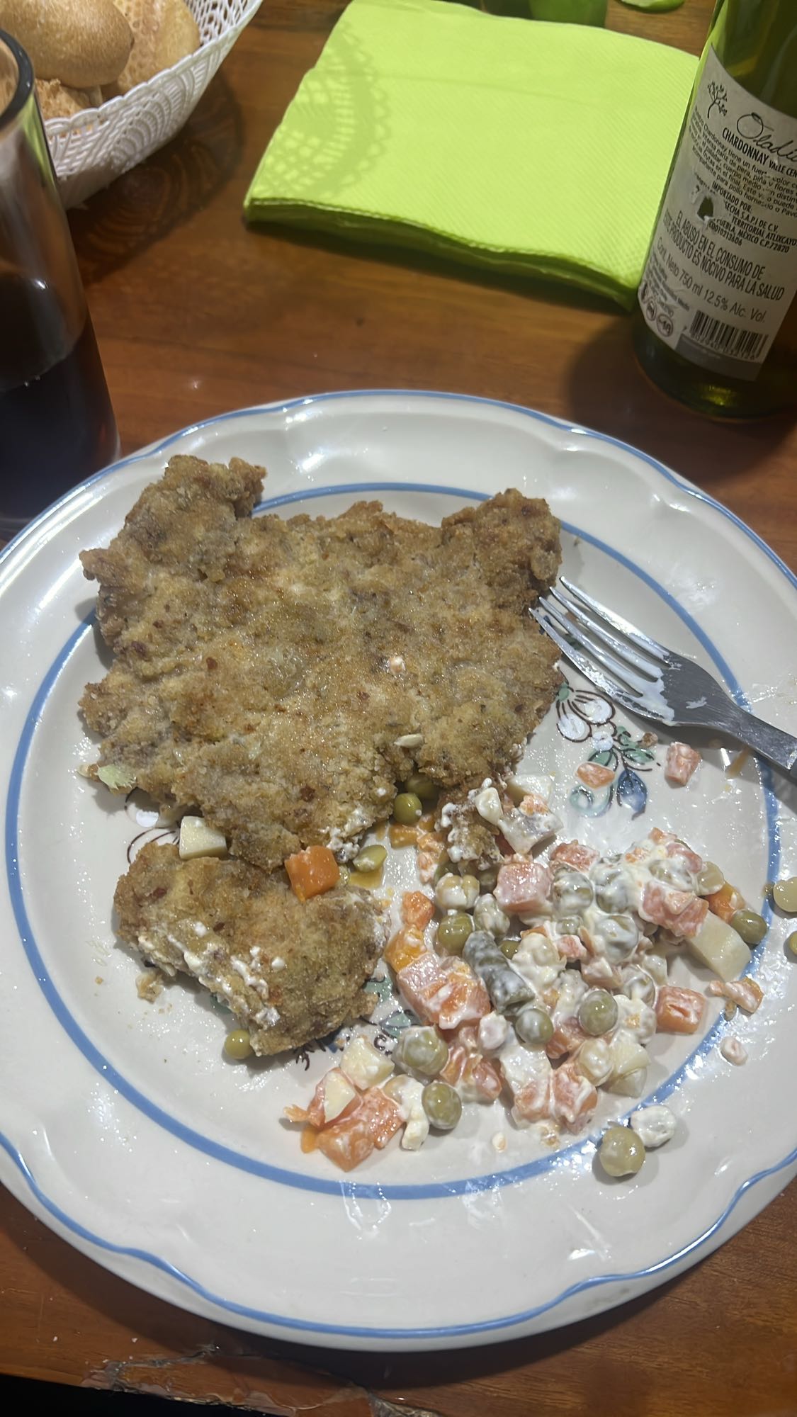 Milanesa con ensalada rusa