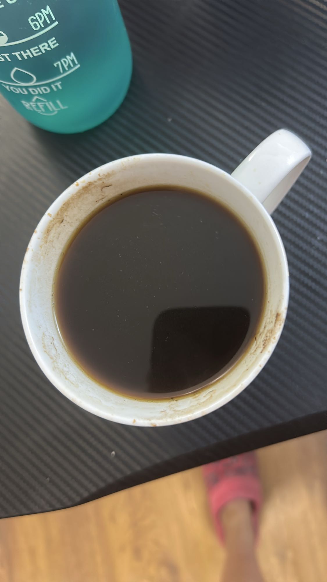 Cafea simplă cu puțină scorțișoară