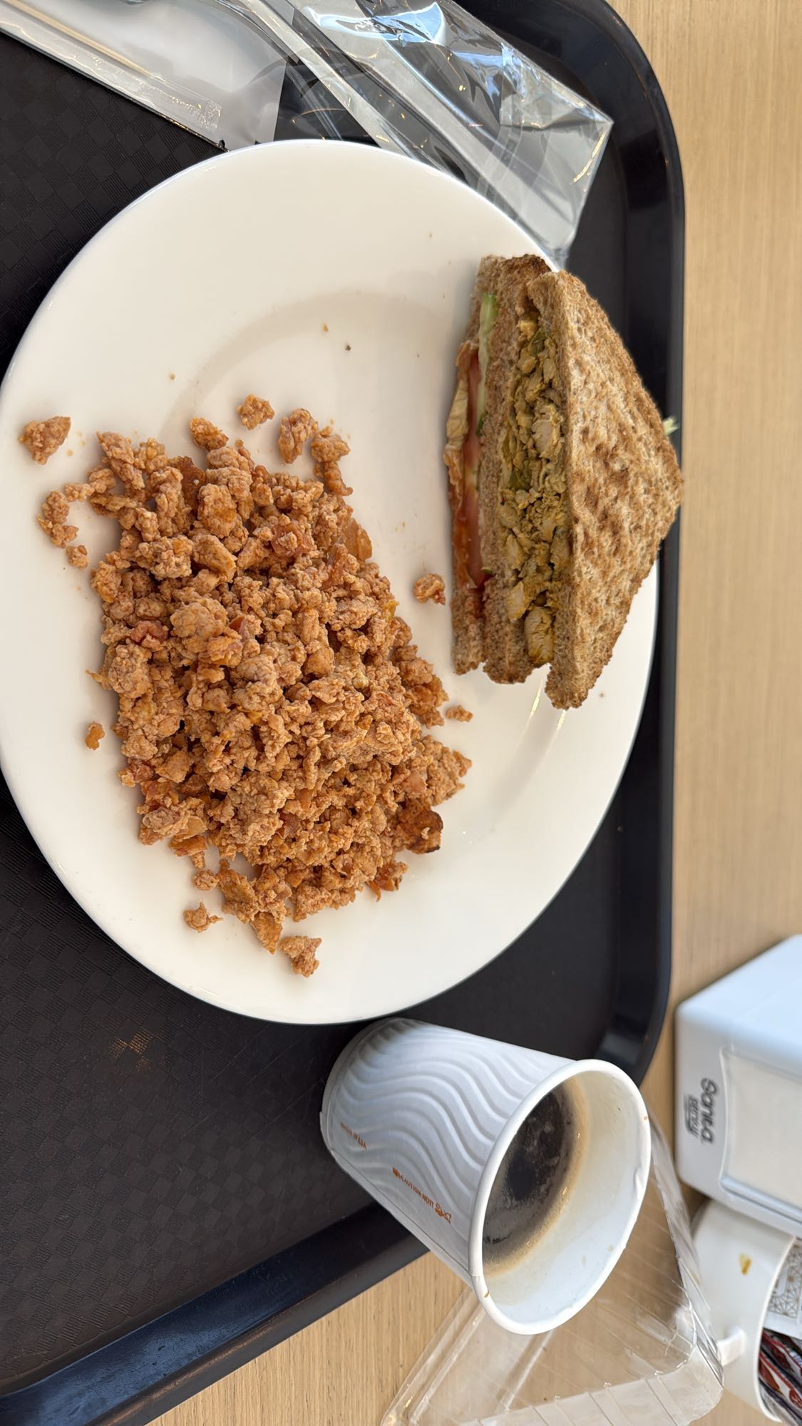 Tofu scramble & sandwich
