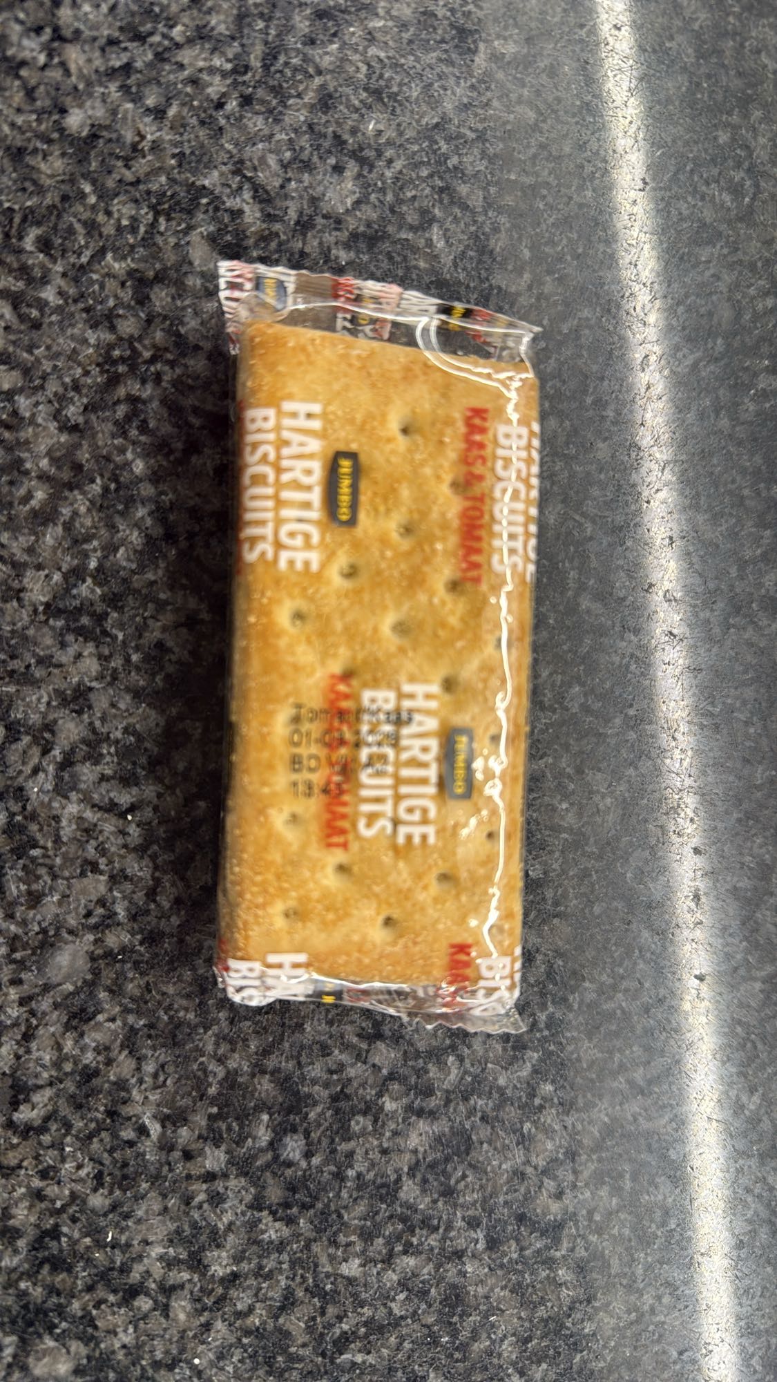 Hartige kaas-tomaat biscuit