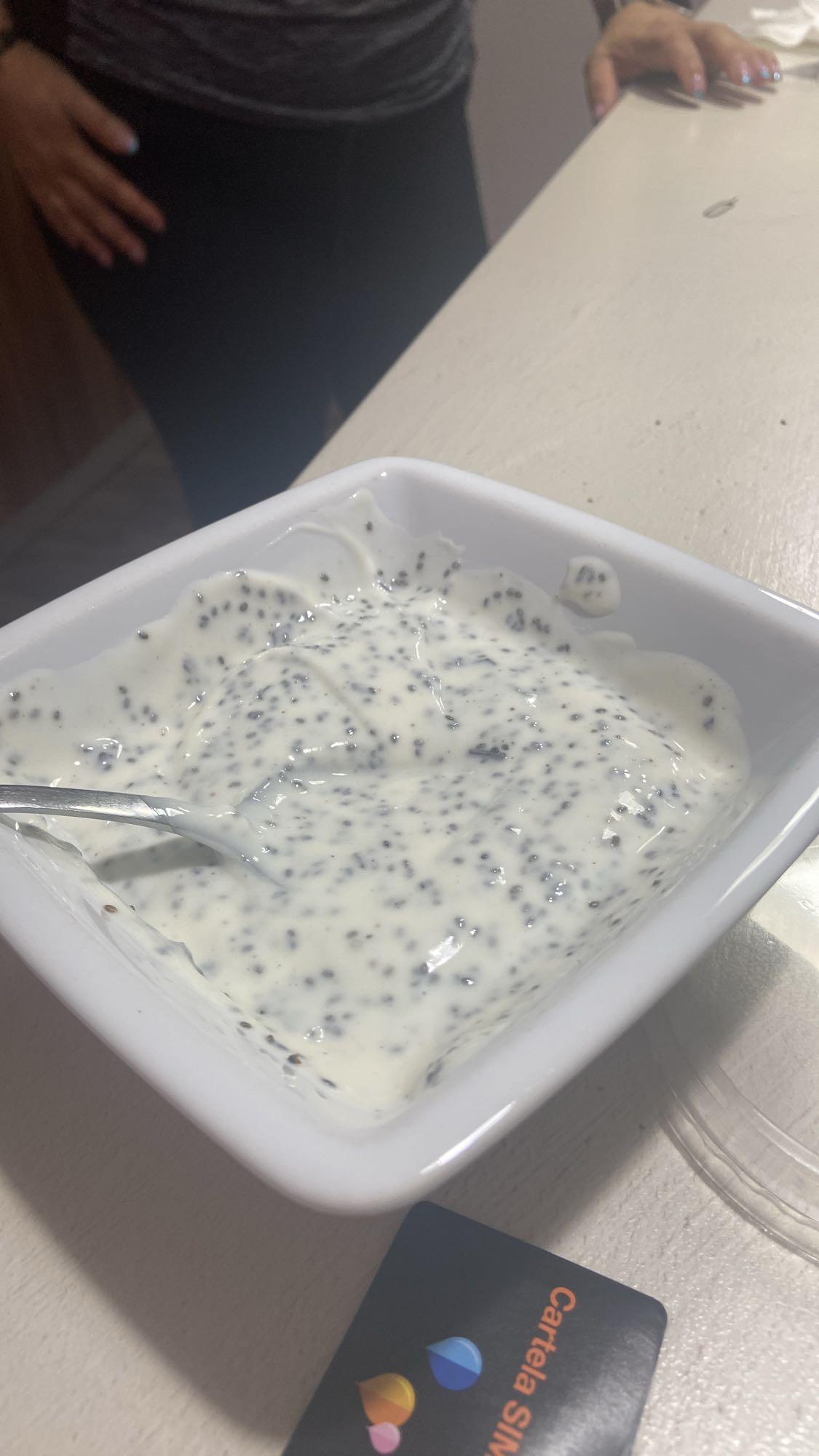 Iaurt cu semințe chia