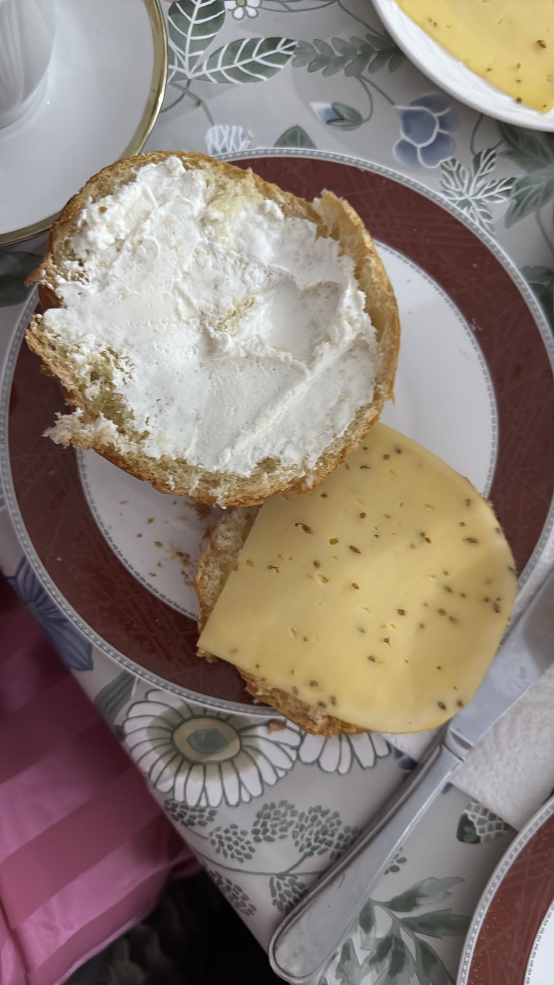 Kaasroomkaas broodje