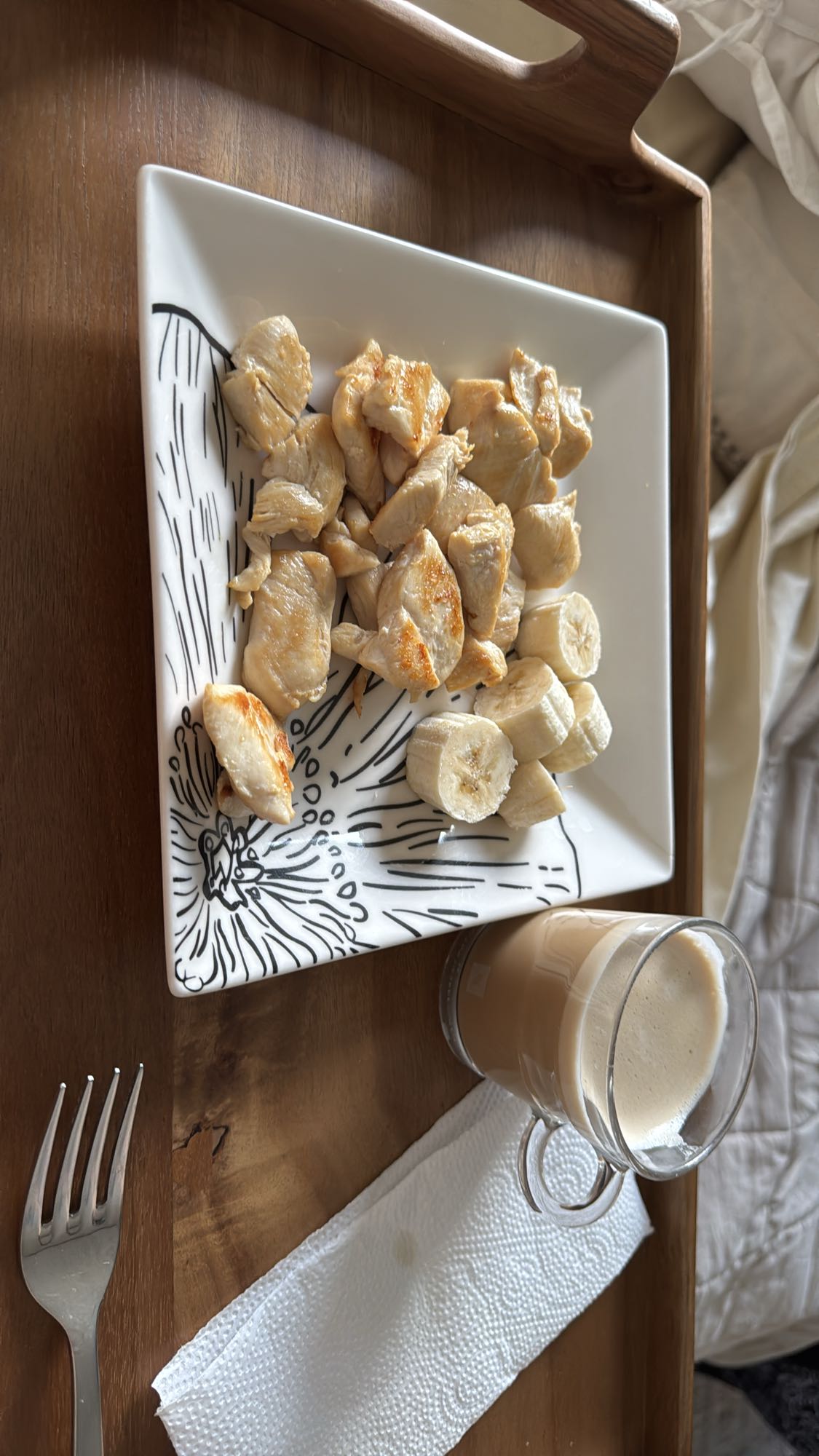 Pollo con plátano y café