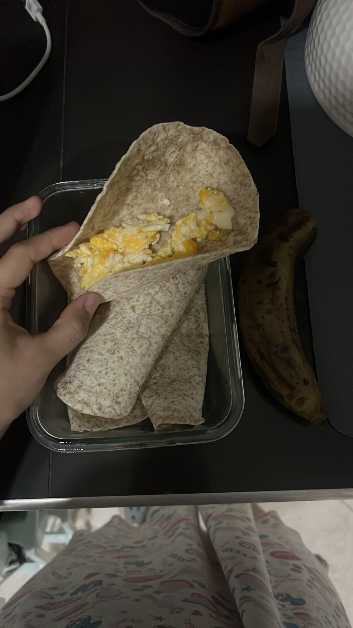 Burritos de huevo y plátano