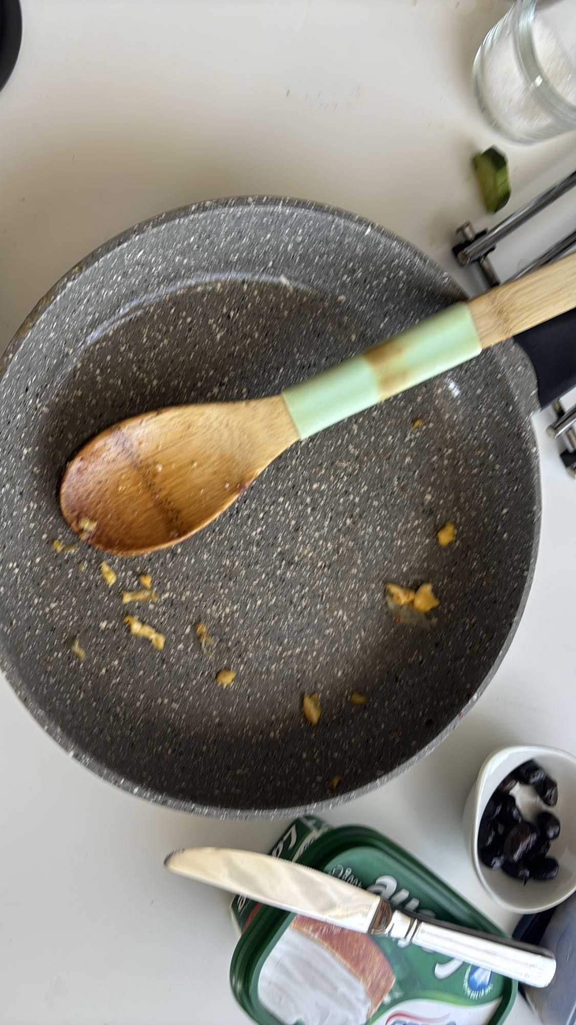 Zeytinli kahvaltı tabağı