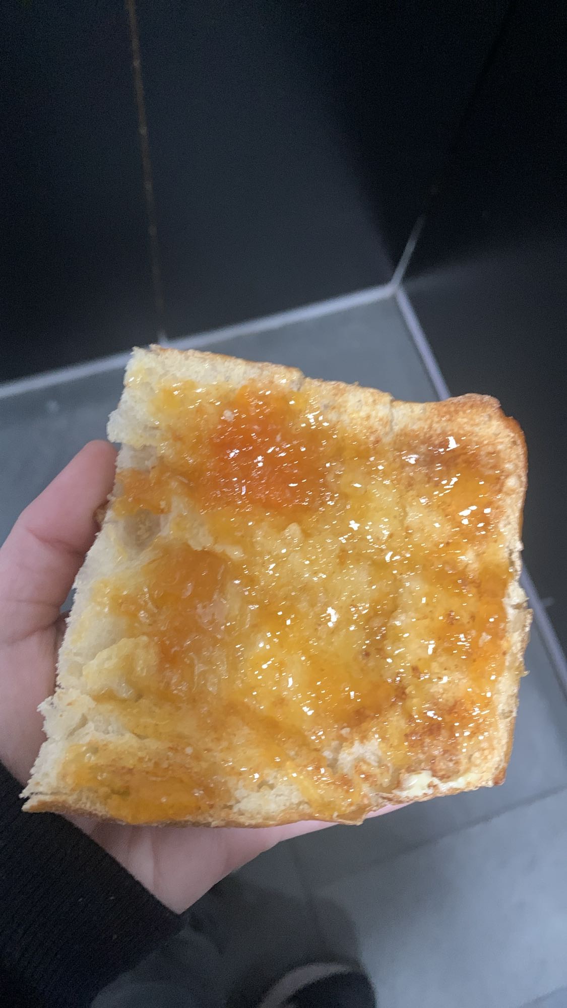 Tostada con mermelada