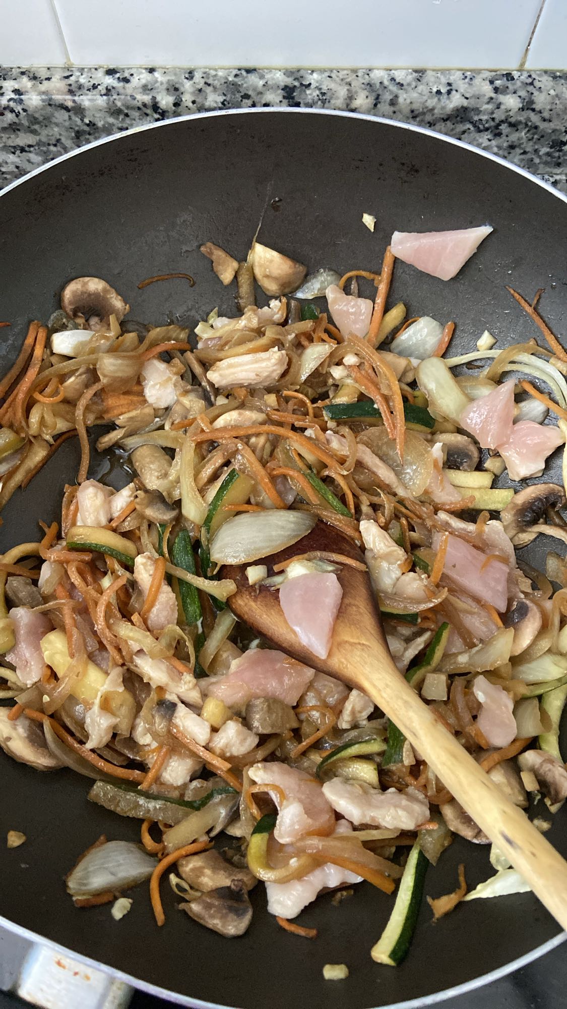 Sauté de poulet aux légumes