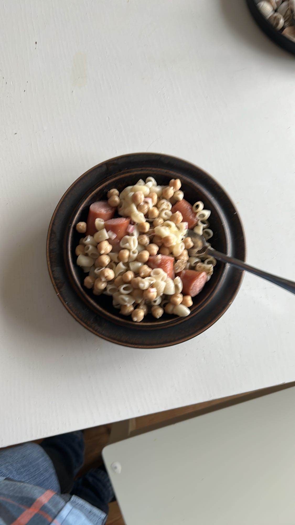 Pastasallad med kikärtor