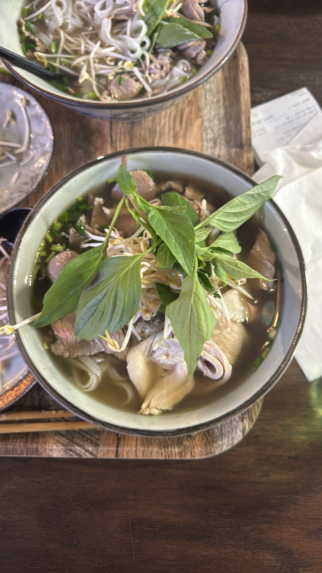 Vietnamesisk pho nudelsoppa