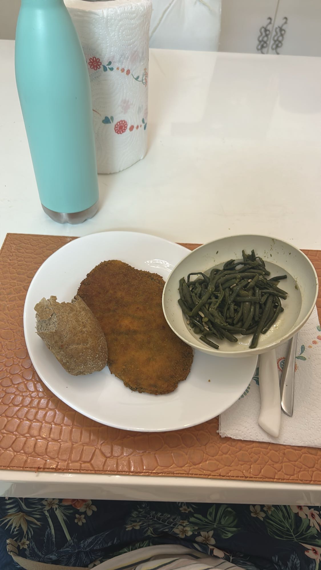 Schnitzel with greens